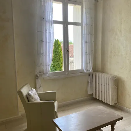 Bed & Breakfast Domaine De La Perthuiserie 3*