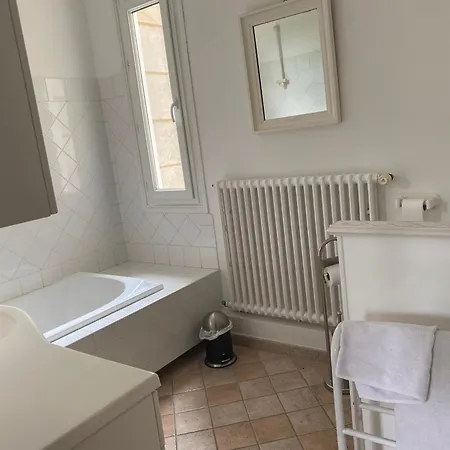 Domaine De La Perthuiserie Bed & Breakfast Saint-Porchaire