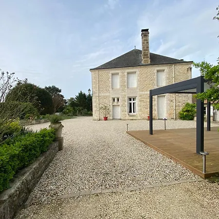 Domaine De La Perthuiserie 3*